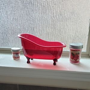 Bath & Body Works Adorable Tub Caddy.....